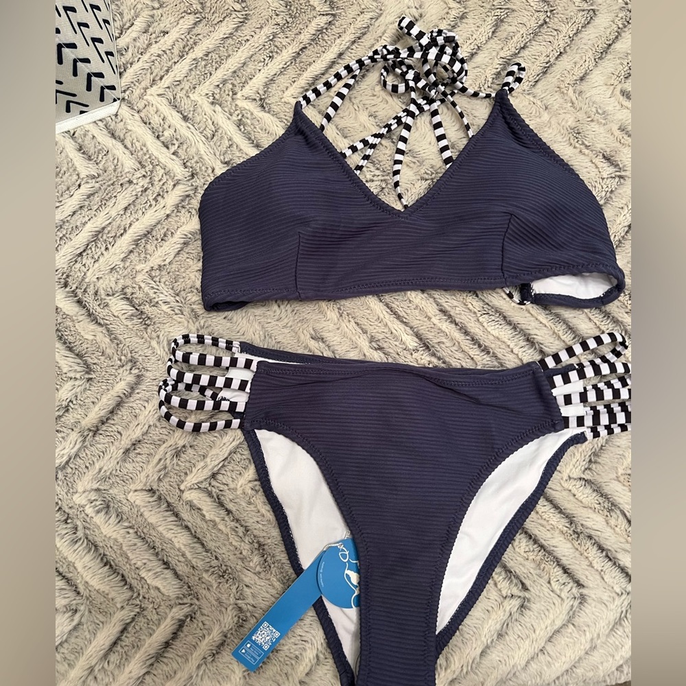 Cupshe Bikini NWT